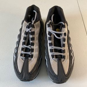 (E1) Nike Air Max 95 (GS) Off Noir Dynamic Yellow Grey BV1245-001 Shoe 5.5 Y